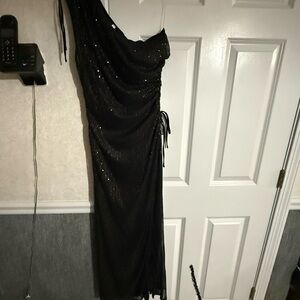 Elegant Black Evening Dress